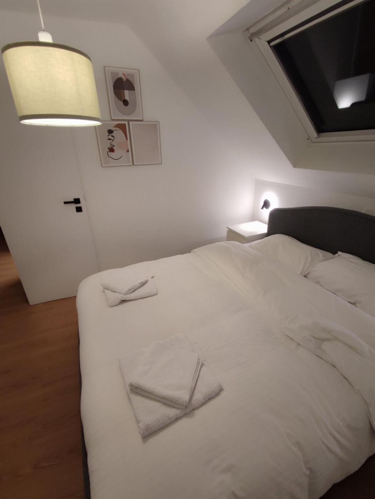 Quartier Louise Studios Brussels Exterior photo